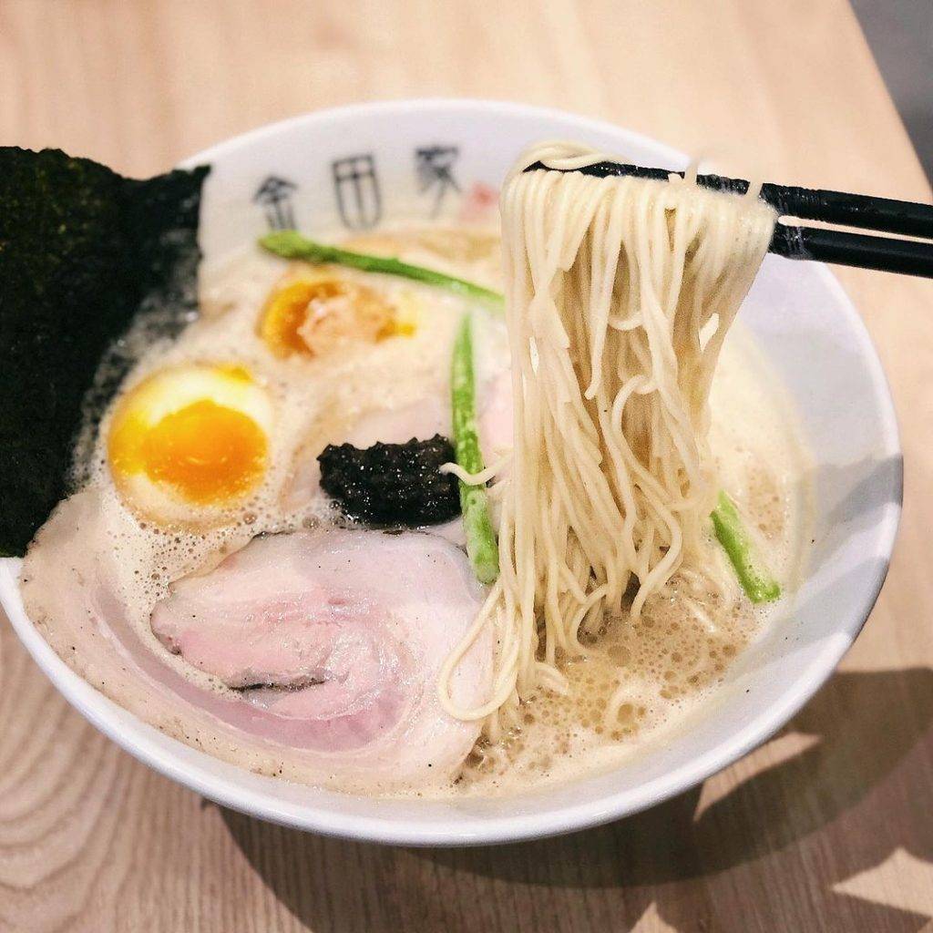 日本九州榜一拉面🍜 Kanada Ya特制口味拉面，一天只賣20碗🤤濃郁湯頭喝不夠，面條Q彈超有勁