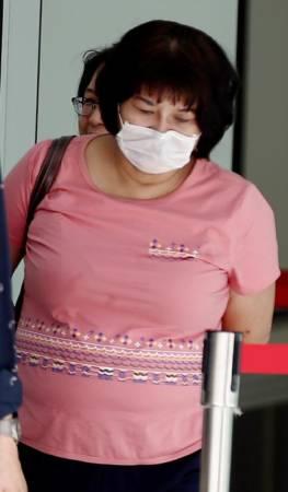 狮城妇女一巴掌后再推人 男邻居撞地不治