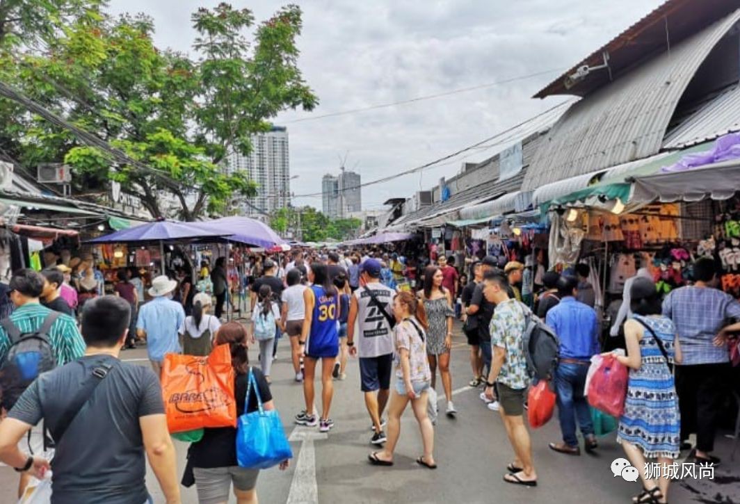 Bangkok’s Chatuchak night market coming to Singapore early 2020