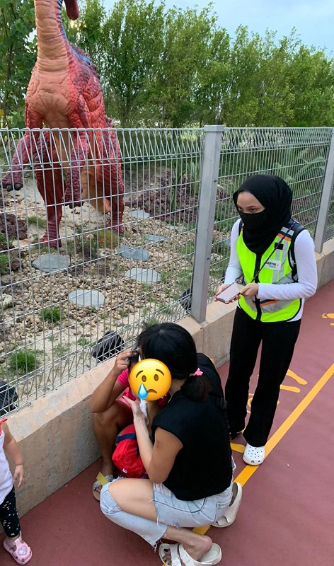 侏罗纪步道访客遭高尔夫球击中头部　难道没人评估隔邻是球场的风险？