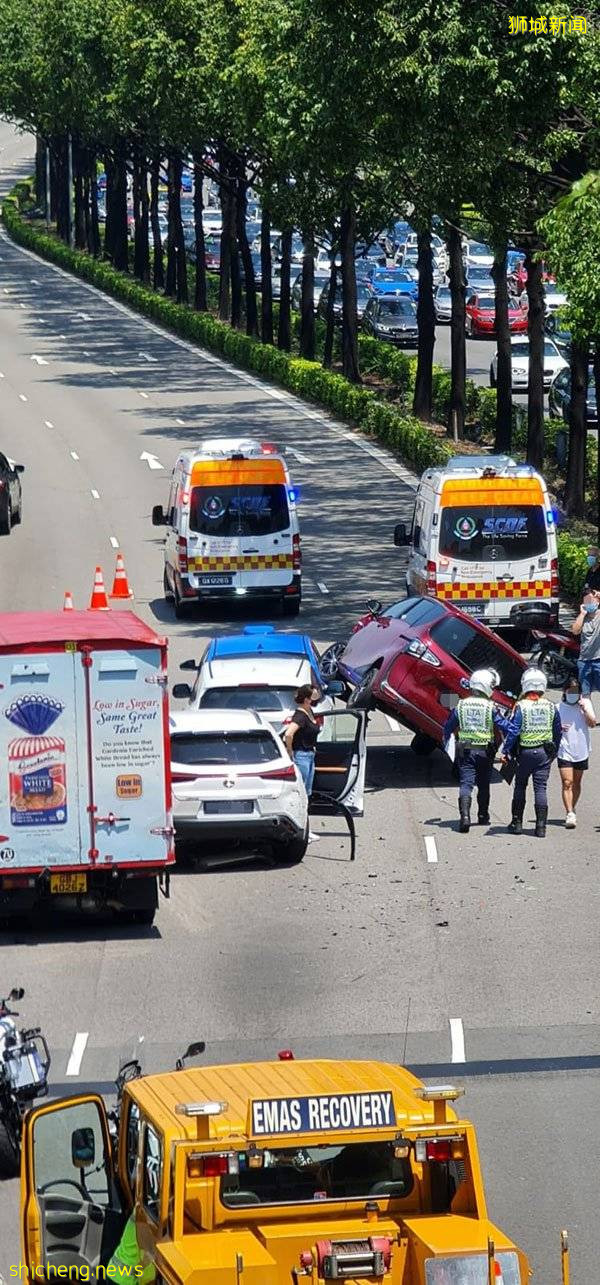 同路段接连车祸  五车连环撞