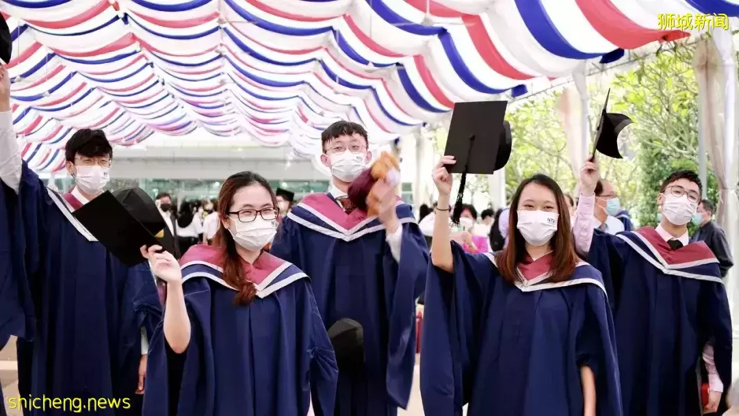 新加坡畢業生就業報告來啦！SMU均薪最高，這個專業成最大贏家