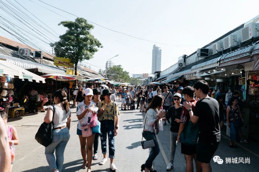 Bangkok’s Chatuchak night market coming to Singapore early 2020