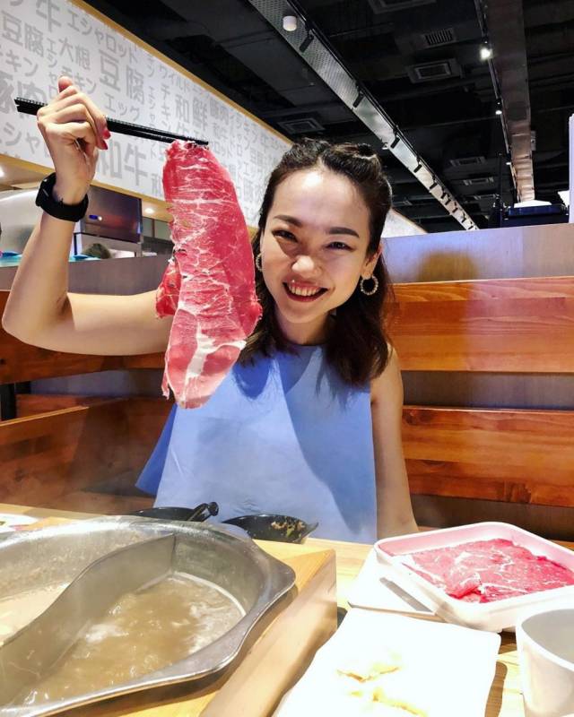 日式火锅牛摩Wagyu More，Bugis Junction开设首家分店！自助价格最低S$16.90起，现推3人同行1人免费