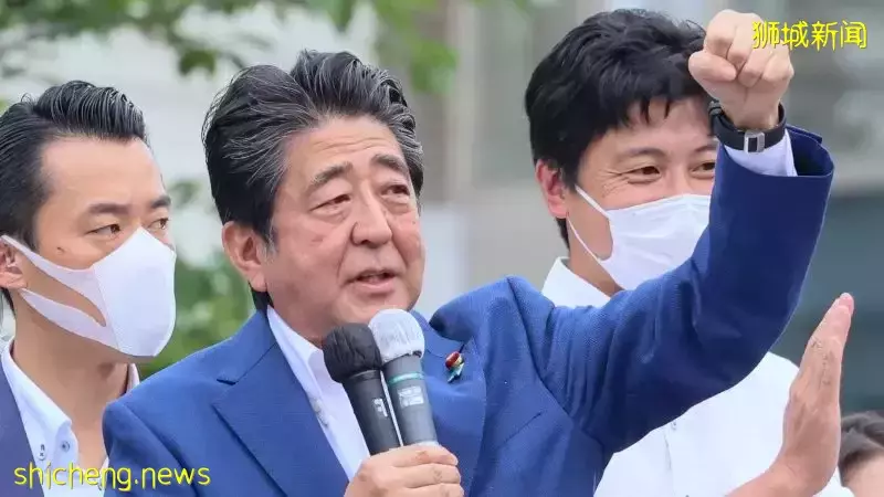 安倍晋三伤重不治 狮城领袖致哀