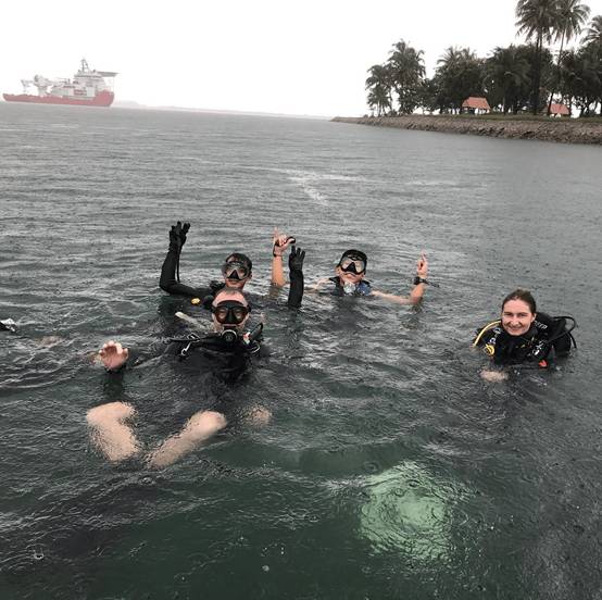 不出新加坡，我爲一家人安排了一場“巴厘島”之旅