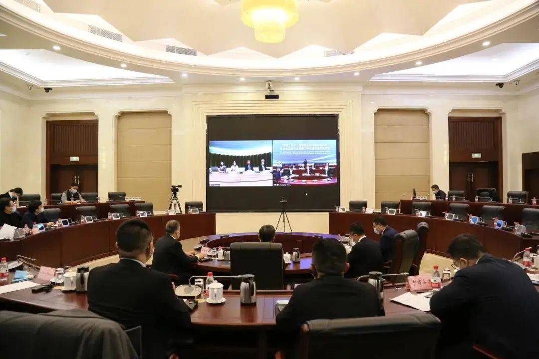 中新动态   中国和新加坡海军海上联合演习圆满结束