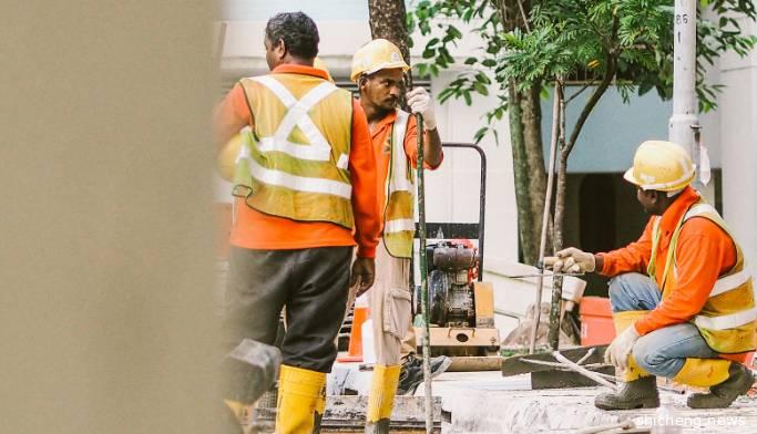 新加坡客工大迁移！住进了组屋、圣淘沙豪华度假村