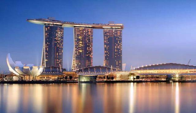 570萬人口的新加坡到底有多富裕發達