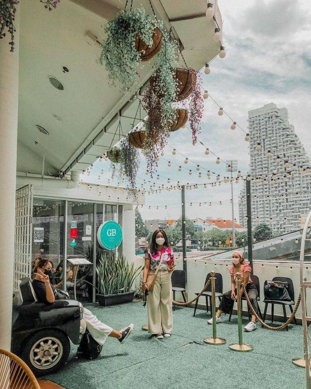 小衆露台咖啡廳☕️ 西式餐點、特色甜點、戶外天台🌤 高空俯瞰城市景色