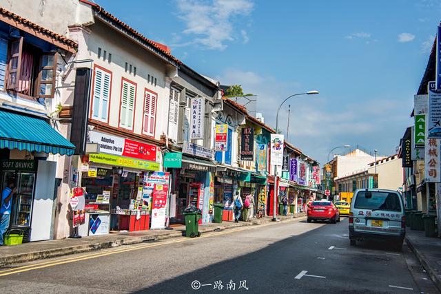 东南亚最小的旅游国家，仅相当于世界中等城市，华语是官方语言