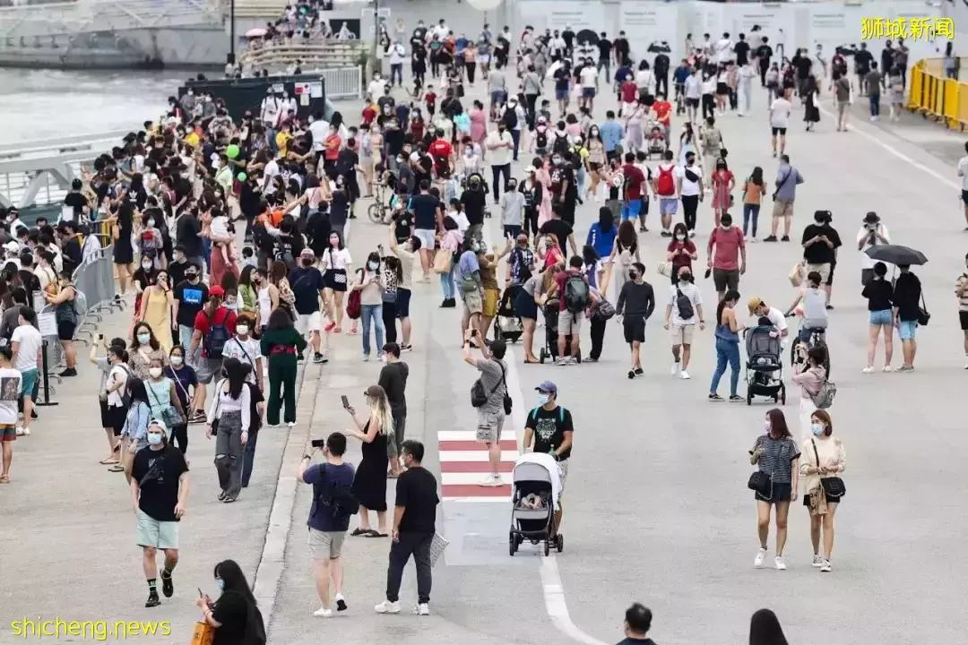 新港台跨境调查：冠病肆虐期间，新加坡人对政府信任度最高