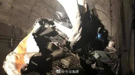 突發！台灣列車出軌50人死亡！車廂畫面曝光，新加坡緊急慰問