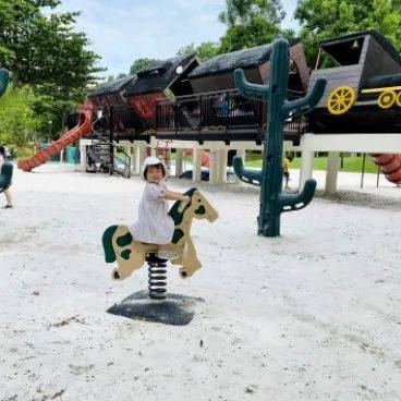 簡簡單單的快樂，中岜魯公園“傾斜火車遊樂場”，不設門票，全天開放