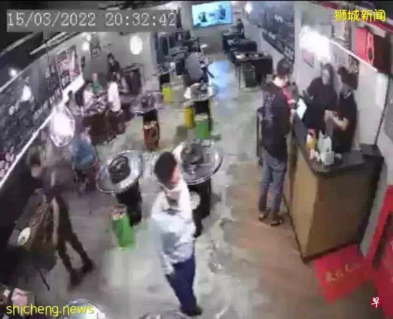 男女餐馆第一次约会双双开溜，店家讨饭钱双双称被骗，店家：15年头一遭