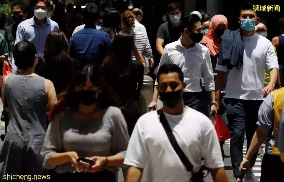 最高或日增4万！度过这波疫情，新加坡需多少人感染？这周起，回国流程有变