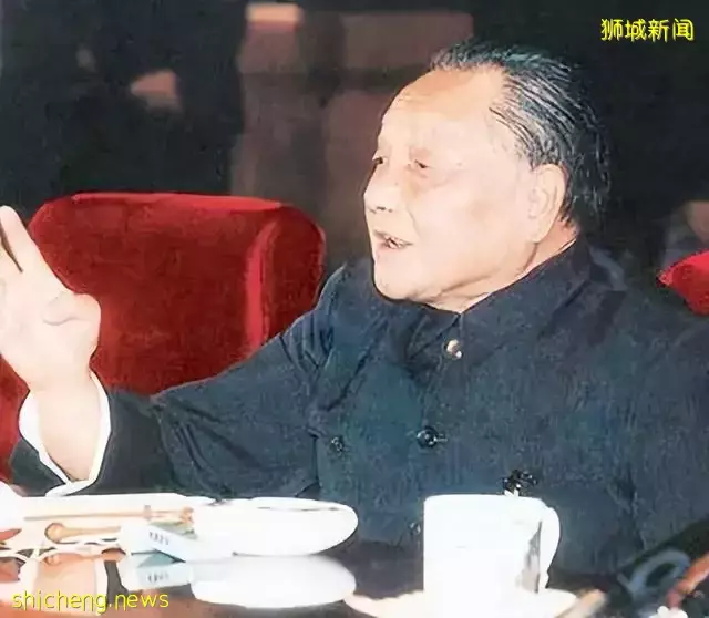 1978年邓小平访问新加坡，李光耀的一个问题，成了中国的风向标