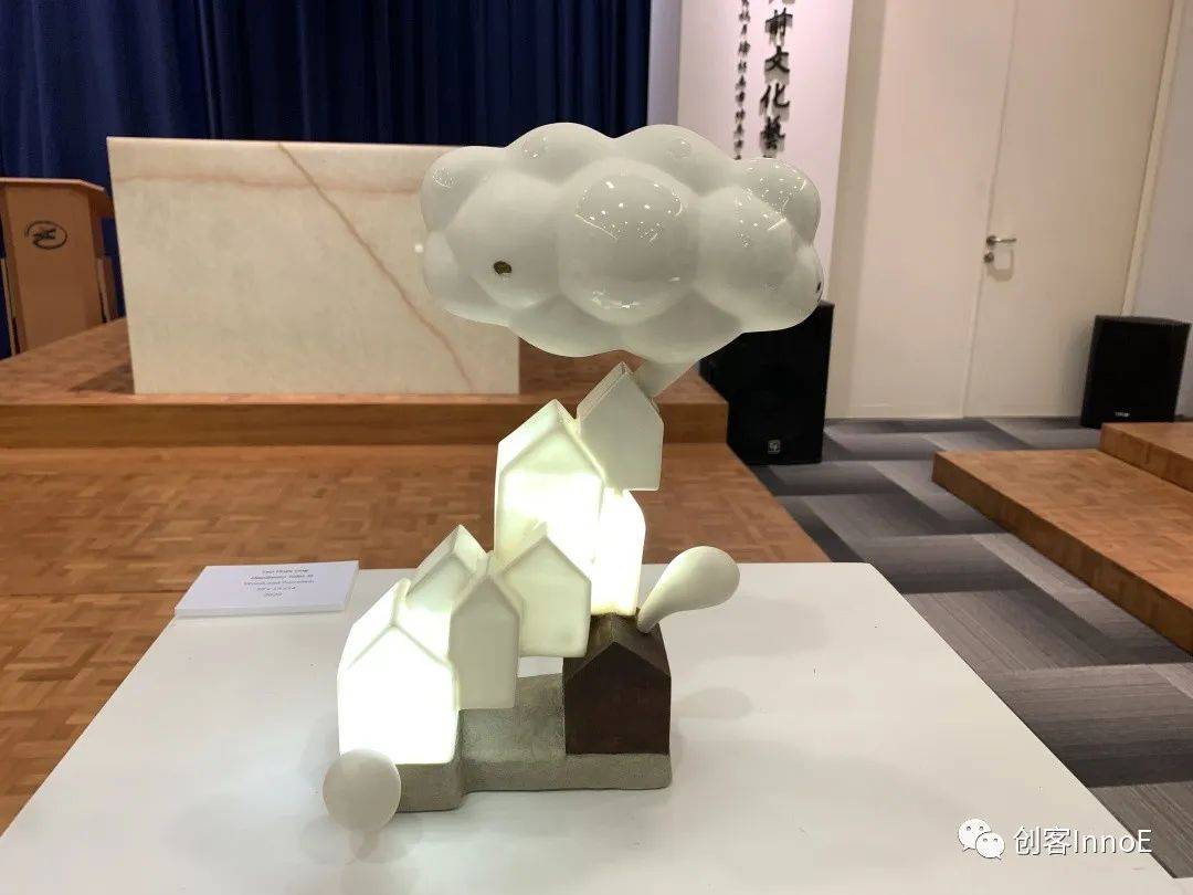 新加坡现代画会“重新连接——现代艺术展”盛大开幕