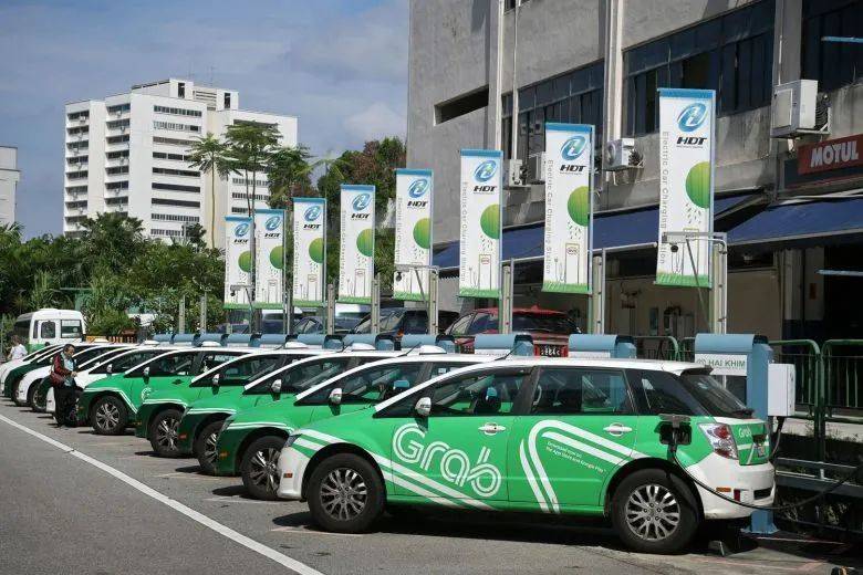 禁令解除！Grab的副驾驶可以坐人拉，可重新接载四名搭客