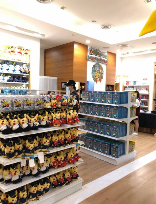 VivoCity上以聖誕節爲主題的Pokemon彈出式商店來了