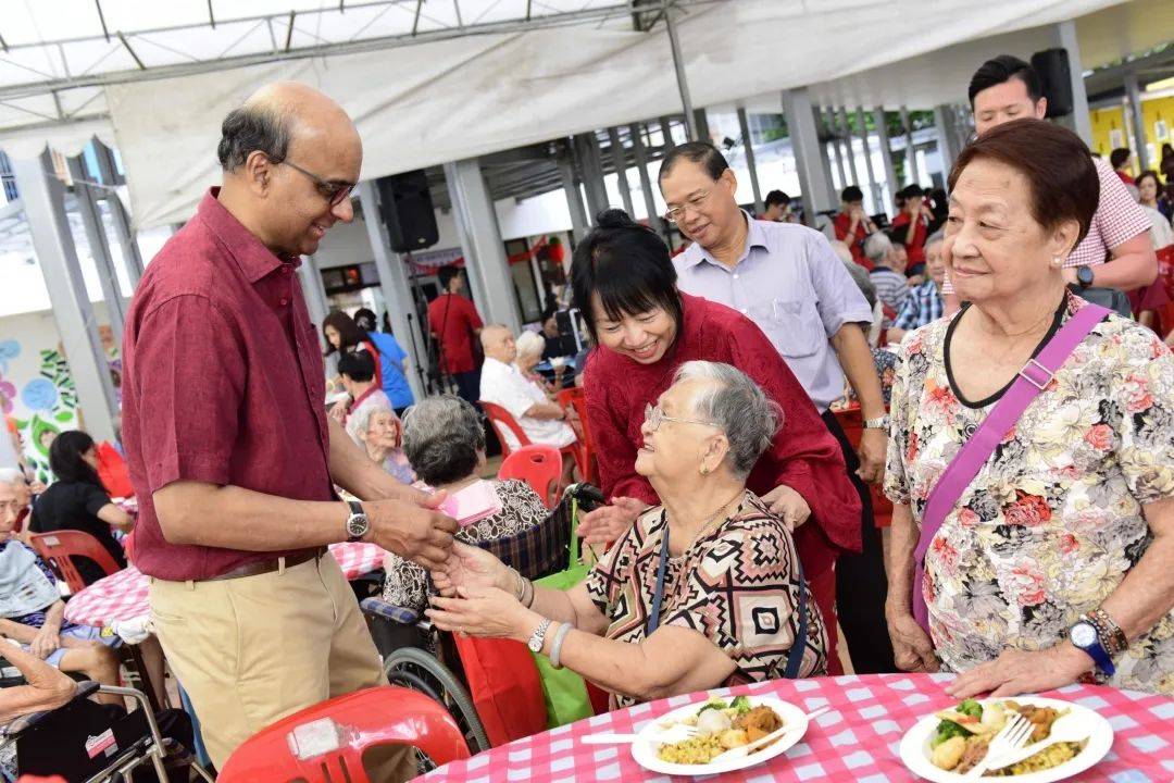 新加坡政府推出填補退休戶頭計劃，預計將有44萬人從中受益