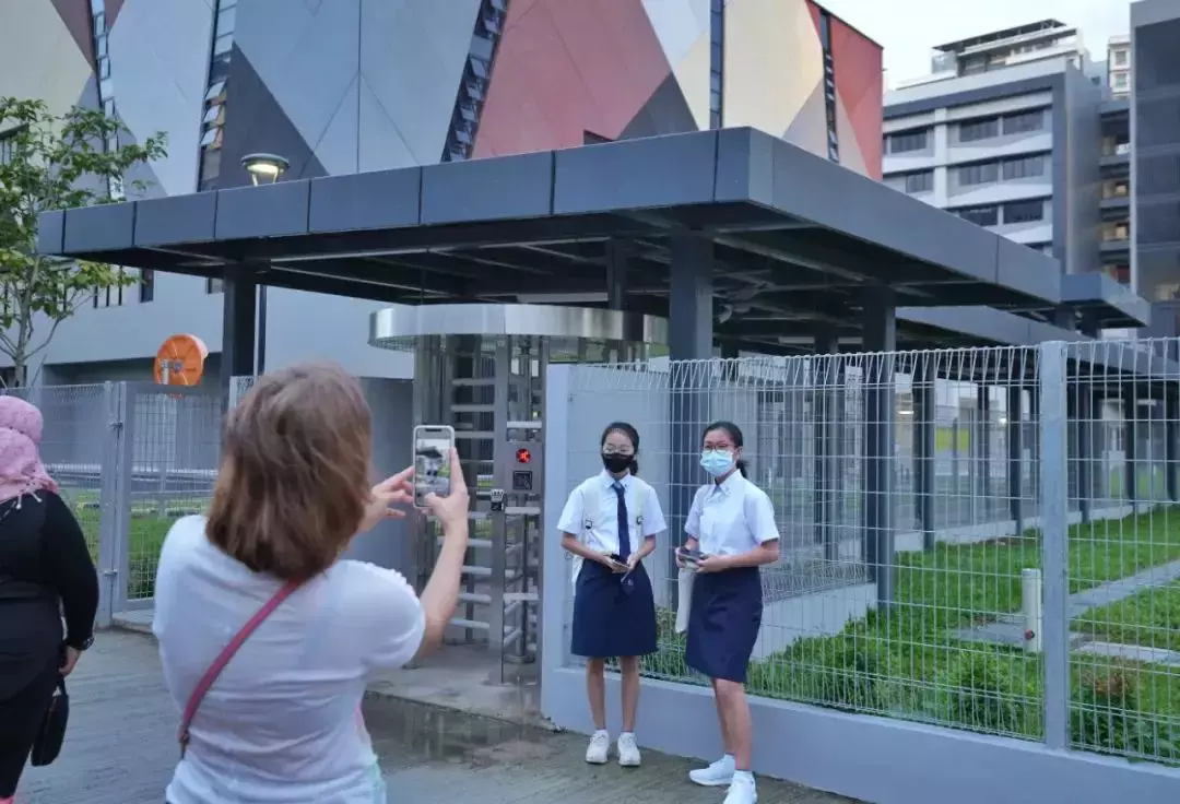 新加坡中小学开学啦！第一天进入新学校的那些珍贵瞬间【多图】