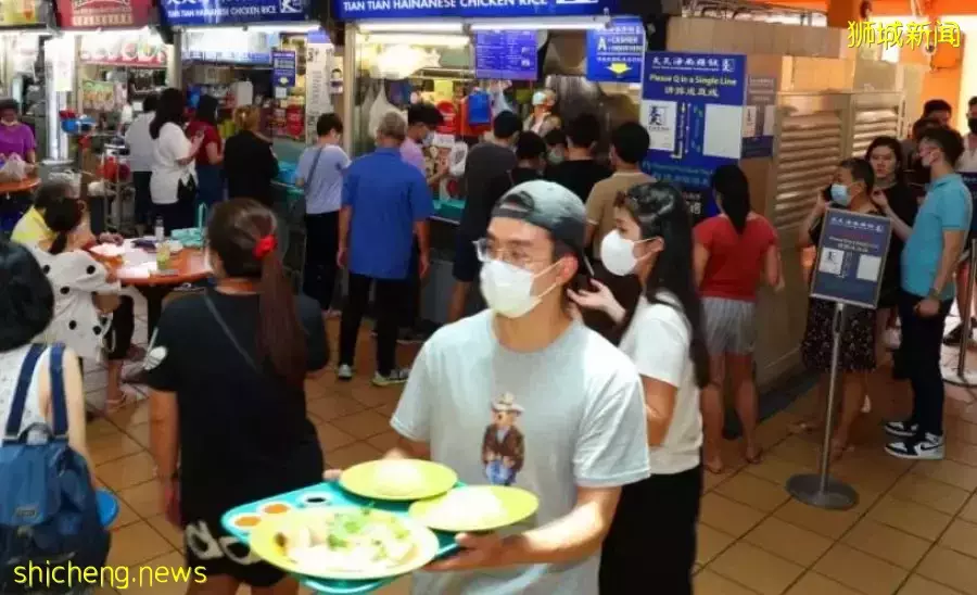 食客担心没鸡肉可吃　狮城鸡饭摊生意火红