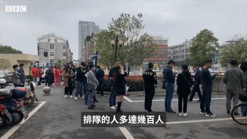 新加坡疫苗人体实验紧急叫停！实拍中国义乌新冠疫苗注射现场