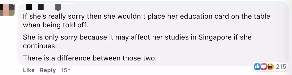 因为眯眯眼，她拍的这些照片被指辱华！外国女生做了这个姿势后，新加坡人也怒了