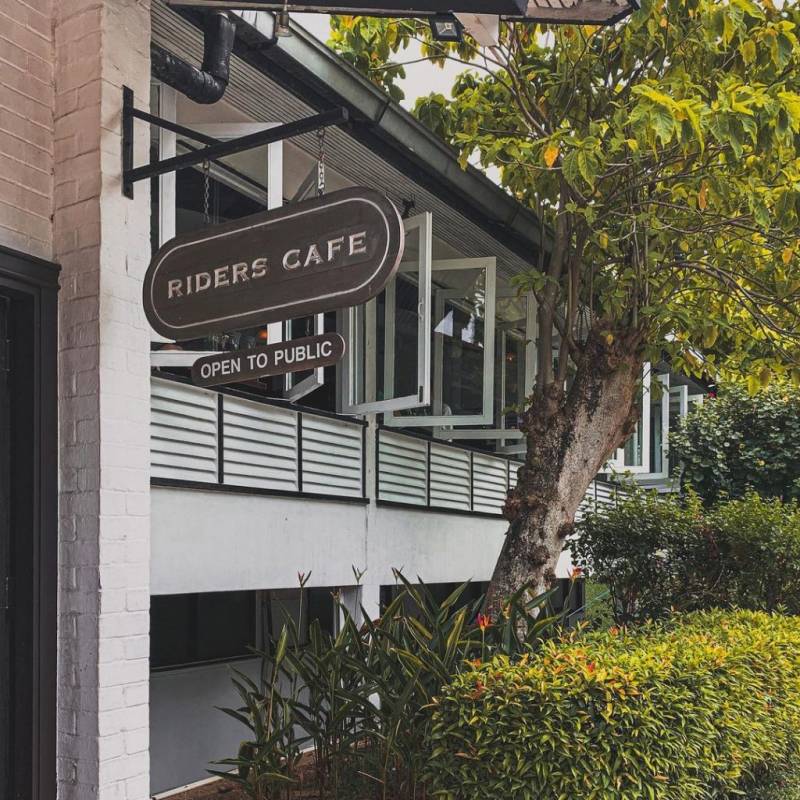 新加坡隱世咖啡廳！藏在馬場裏的Riders Cafe🐎 來一場慵懶偷閑早午餐，治愈那顆想旅遊的心