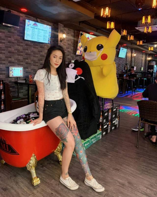 新加坡特色酒吧“Club FML”美食配啤酒🍻 限时送出啤酒塔，Ladies Night 解放压力嗨起来