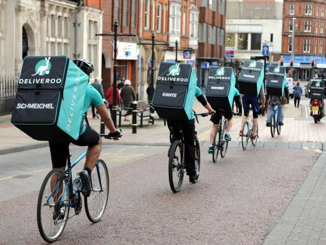 Deliveroo：上市成功将为送餐员发花红，每人最高可获1万8500新元