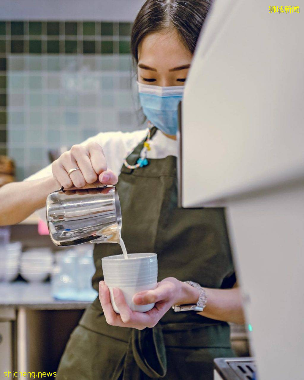 Tanjong Pagar屋顶Cafe“Canteen”📌户外阳台、螺旋阶梯，下一个网美打卡热点📷 