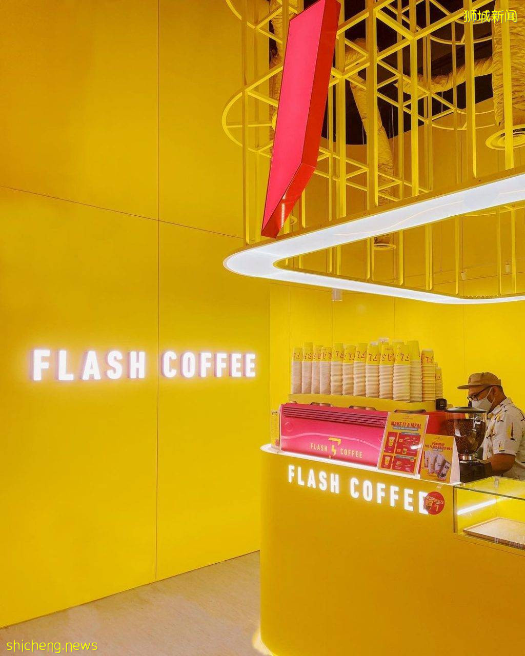 Flash Coffee乌节路旗舰店📌设计大胆抢眼、Ins风强势霸屏！优质咖啡买一送一直到10月17日⚡ 