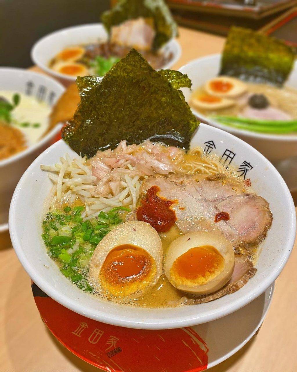 日本九州榜一拉面🍜 Kanada Ya特制口味拉面，一天只賣20碗🤤濃郁湯頭喝不夠，面條Q彈超有勁