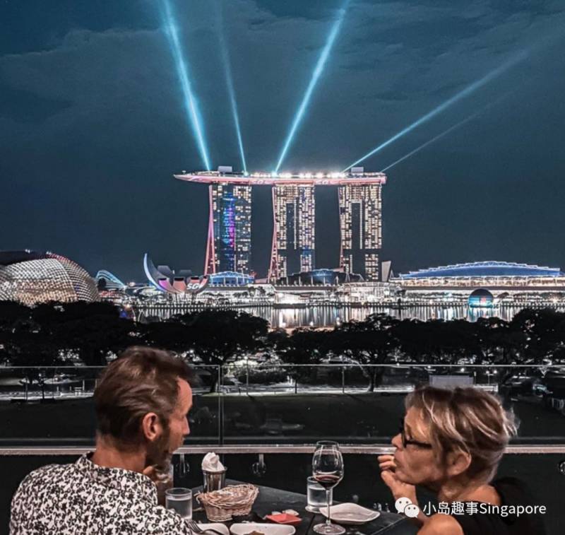 露天新加坡空中酒吧！俯瞰新加坡夜景，感受高空浪漫