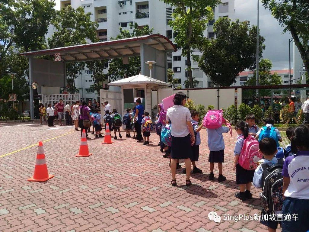 新加坡出现学生感染冠病！留学生持“双阴性证明”登机，落地检测呈阳性