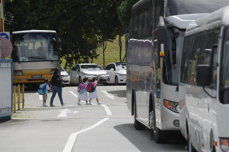 小一报名总是抢破头　“起跑点”分阶段到底公平不公平？