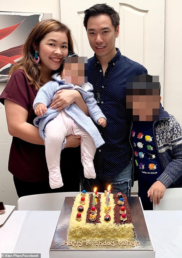 澳大利亚一名已婚男子视捐精为嗜好，而且他待其像全职工作一样认真。 为此，他不得戒除了性行为，每天到健身房运动，还服用大量维生素以确保精虫健康。 澳洲媒体日前报道说，这名来自布里斯班的40岁越南籍男子Alan Phan，为帮助有生育困难的夫妻，过去一年积极捐精，成了23名婴儿的“父亲”。 但重点并不是这个，而是他捐太多次，涉嫌违反维多利亚省对捐精“造人”数量所规定的上限次数，目前正被当局调查。 Alan本身已婚并育有两名孩子，他热切希望能通过捐精帮助想当父母的夫妻。Alan除了通过官方正式诊所，也会在网上一些非正式渠道捐精。 Alan Phan与妻子和两个孩子的合照。（Alan Phan面簿） 然而，根据维多利亚省的法律，捐精者连同自己的伴侣，最多只能帮助10名女性生育，因此Alan涉嫌违规，正被维多利亚省生育管理局调查。 Alan说，他很难拒绝这些妇女，尤其当他知道她们有多么想生育婴孩。 他指，自己是澳洲首个越南裔捐精者，对自己精子的需求如此大，感到意外。他曾在一天内，捐精给三名妇女。 那么本地的捐精捐卵情况又如何呢？ 新加坡人除了不爱生孩子，对捐卵捐精也兴趣缺缺 本地有三家政府医院接受捐精捐卵，它们分别是新加坡中央医院，竹脚妇幼医院以及国大医院。私人经营的康生医院也设有精子库。 三家政府医院的精子库从1989年成立至今，已有31年，但自愿捐精的人却寥寥无几。 《海峡时报》2004年刊登的一则新闻报道指，新加坡中央医院在1999年至2004年之间，只有两人捐出卵子。 在那则报道刊登后，就有13名男性和2名女性到中央医院和竹脚妇幼医院捐赠精子和卵子。 在那之后，本地的精子和卵子捐赠者人数似乎一直没有起色。 根据中央医院和国大医院2013年的数据，2010年至2013年，每年的捐精者和捐卵者，平均人数与10年前相比，没多大差别。 中央医院当时表示，过去10年，每年的捐精者和捐卵者人数加起来，不超过5人。 只接受捐精的国大医院当时也表示，2010年至2013年这三年内，平均捐精者只有4至5人。 在2013年之后，网上就没有浮现新的数据。 什么原因让国人那么抗拒捐精捐卵？ 那些有意捐卵的女性必须持续几个星期打排卵针、催卵，还要做扫描。之后还得动手术，局部麻醉，将针置入阴道。 整个过程会痛，还会有受感染的风险，其他器官如肠道、子宫等也可能会受伤。 一般捐卵的都是本来要做人工受孕的女性，她们会将剩余卵子捐出。但人数也日渐减少。 让男人却步的原因是，担心孩子以后会娶嫁到有血缘关系的“兄弟姐妹”，这让许多男性觉得捐精是有风险的，甚至是奇怪或错误的。捐赠过程也要求多多。 捐赠者必须通过自慰的方式捐出6瓶精液样本。在捐精的前3天必须禁欲不能有性行为。这样，“制造”出来的精子，素质才会比较好。 图为竹脚妇幼医院收集捐赠者镜子的容器。（rice media) 捐精在其他国家是可以得到金钱上的补偿，但是本地捐献者只会得到交通费作为补偿。而且，这笔费用还需要精液或卵子样本通过所有检测，并在捐献半年后确定精子卵子能被使用，才会得到。 捐精捐卵唯一的“好处”就是，捐献者可获得免费的全身检查，包括爱之病检测。 本地不允许商业冻卵和冻精服务，只能在有医疗需求，如未生育者不幸罹患癌症，须接受化疗或电疗等疗程时，院方才能为他们提供冻卵、冻精的选项。 考虑到各种伦理和社会的影响，政府这些年年都在谨慎检讨是否允许出于非医疗原因而冻结卵子精子的要求。 政府担心的是，一旦允许出于非医疗原因的卵子冷冻，国人会以为他们有了推迟生育的保障和能力。况且，当他们使用冷冻卵子生育时，一定能够生出一个健康的孩子。 有鉴于此，本地许多需要精子卵子的夫妇最终只能通过私人诊所到海外寻找“货源”。 有新加坡人远赴马来西亚、澳洲或美国寻找卵子捐赠者，在马国用捐赠卵子进行人工受孕的费用约为1万6300新元。 根据我国卫生部的条例，在本地，捐卵者的年龄必须介于18至35岁，而且超过45岁的妇女是不能接受人工受孕的。捐精者的年龄要求，则是介于18至40岁。 在现有条例下，捐赠者的精子和卵子最多只能用来促成三次生育，主要是出于道德方面的考量，避免出现同父异母的情况。 在本地接受精子库精子的夫妇，也必须按卫生部条例，无论是捐献者或受益者，身份都会受到保密。 捐精者没有法律权利知道带有他基因的孩子的身份。就连有没有人借用他的精子怀了孕，当局也不能透露。