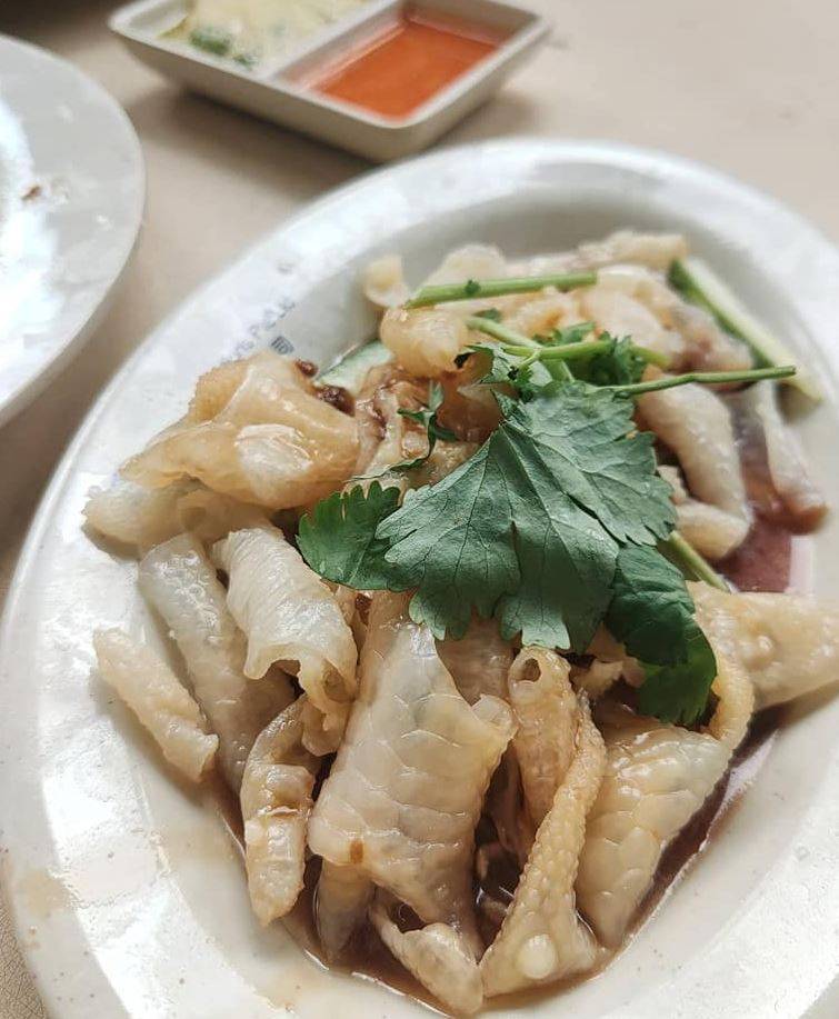 老王甘榜芽菜鸡饭；Geylang闻名世界美食怡保豆芽鸡