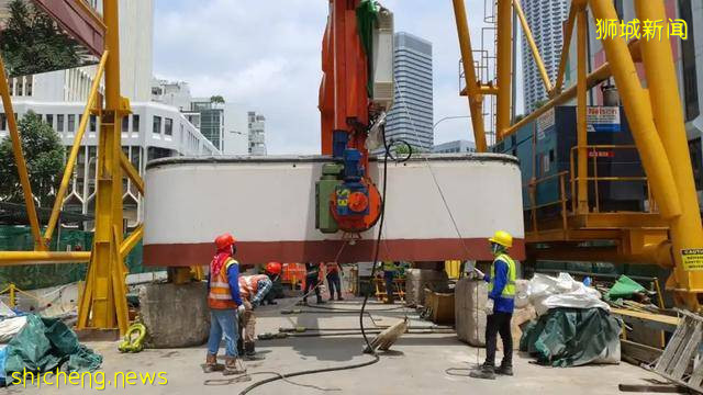 位于首都大厦下方，新加坡首条矩形顶管隧道完工