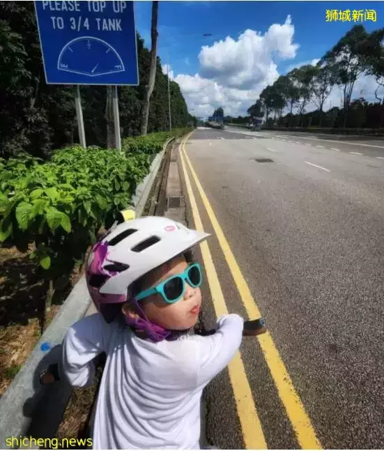 新加坡奶爸帶著兩歲女兒環島騎行，攤上這樣的爹太爽了!就是腿酸