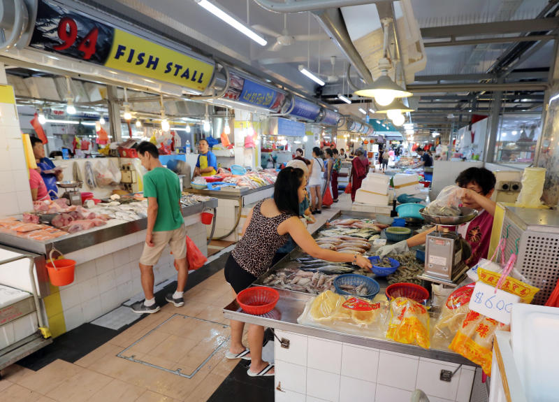 鱼太小，当地人买来当饲料。