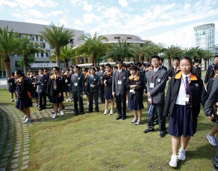 新加坡教育部最新通告：2021年进入中一新生无需亲自前往所分配中学报到，可通过电话或邮件确认