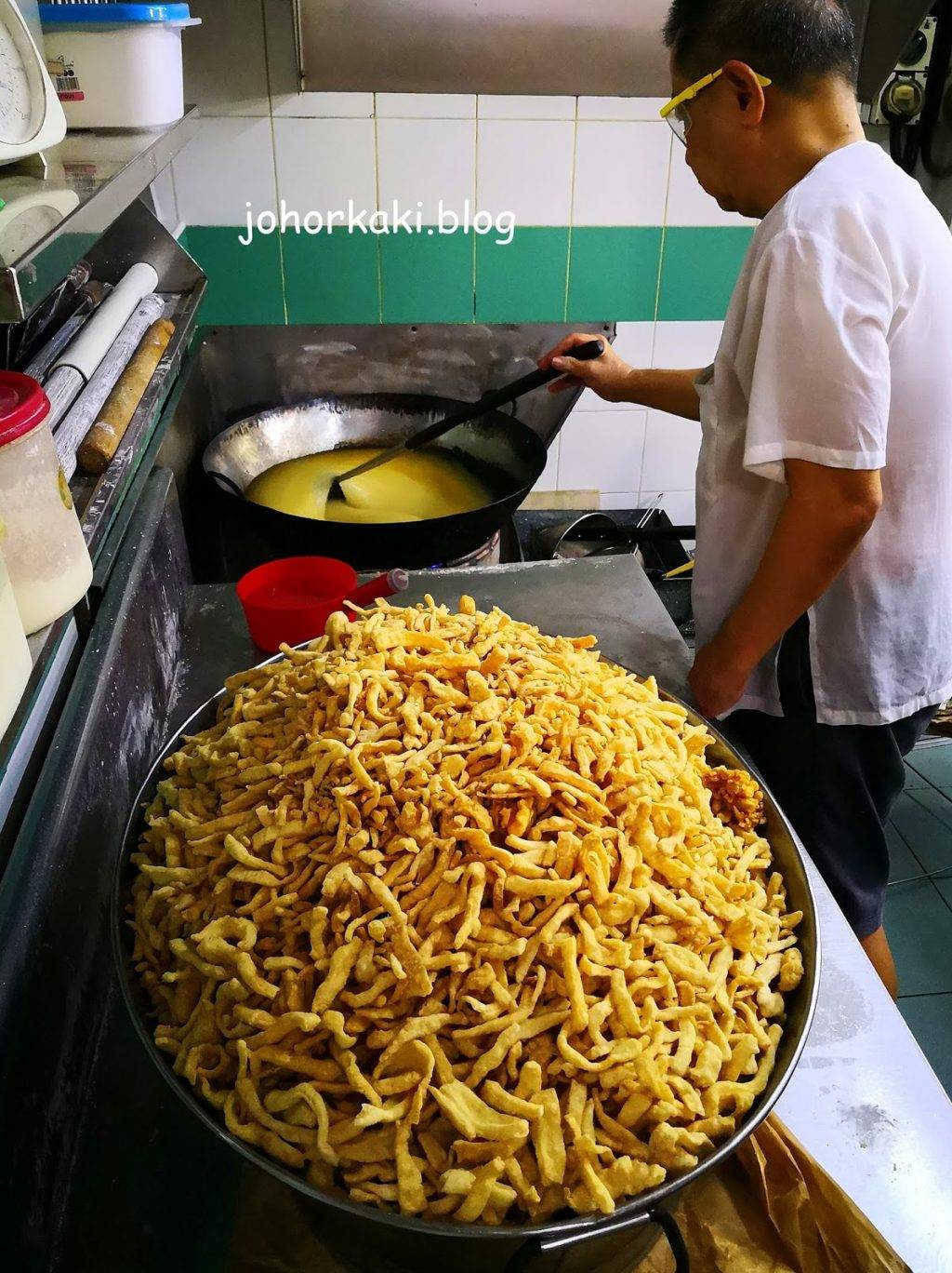 传统手工制作沙琪玛，制作过程9小时，传统老味道超美味😍 