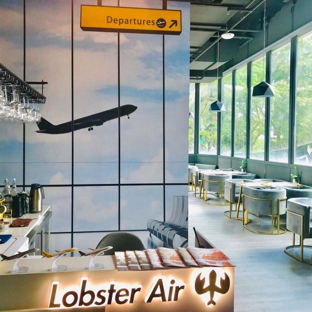 一起沖上雲霄☁航空主題餐廳Lobster Air✈還原飛機上用餐體驗、享受頭等艙龍蝦大餐🦞