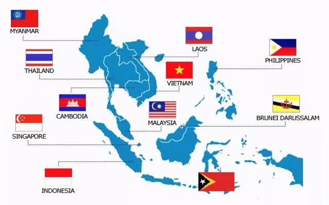 新加坡大多是华人，为何一独立就废除汉语？李光耀：汉语有个劣势