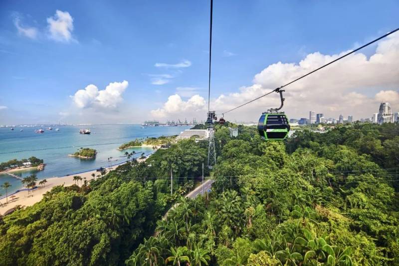 一边观景一边美餐，圣淘沙缆车空中餐厅现在半价别错过