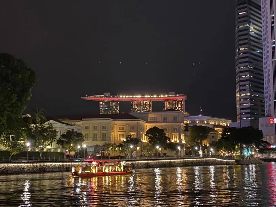 超值海鮮套餐💥 河景網紅餐廳“天天漁港” 人均不到S$30吃大餐🦞 2人同行還送超大波士頓龍蝦